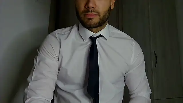 Justynn1 online show from May 17, 2:09 am