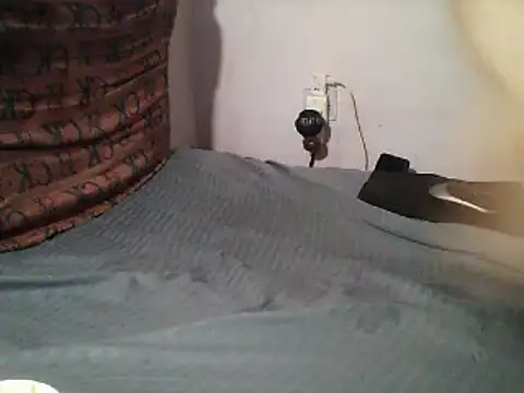 Snapshot of sami883 chatting on December 30, 10:01 pm sami883 online show from December 30, 10:01 pm