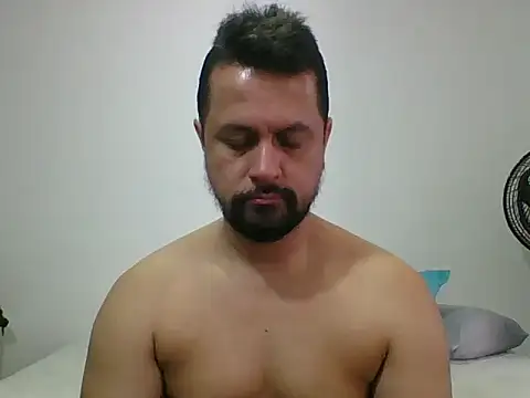 TRIISTAN KING10 online show from February 17, 4:28 pm