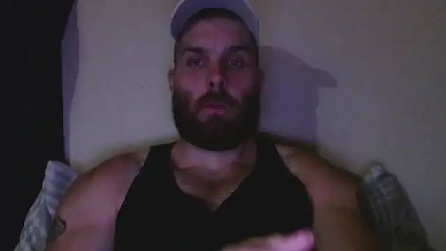 Snapshot of florida0217 chatting on December 3, 12:11 am florida0217 online show from December 3, 12:11 am