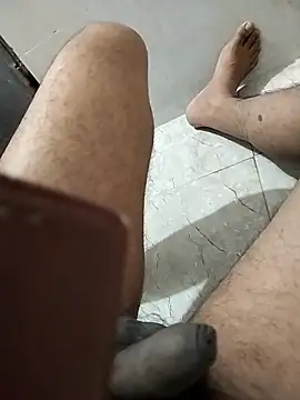 indianguy21 online show from April 18, 7:58 pm