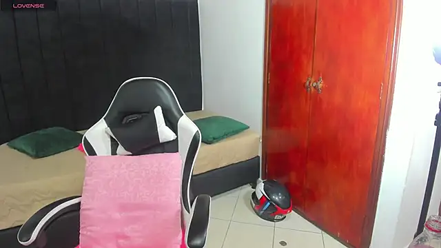 anhtony wayans online show from January 6, 11:53 pm