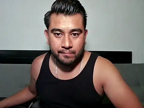youmanhorny online show from May 6, 3:07 am