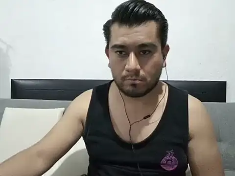 youmanhorny online show from August 7, 3:13 am