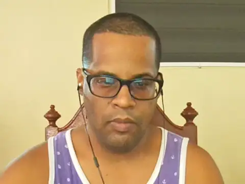Snapshot of thesugar32 chatting on September 25, 1:10 pm thesugar32 online show from September 25, 1:10 pm