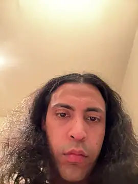 Yesain1995 online show from February 16, 9:02 pm