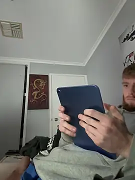 jamesss1000 online show from March 17, 8:33 pm