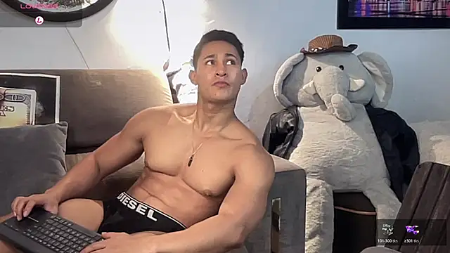 BenjaminCooperk online show from February 12, 9:48 am