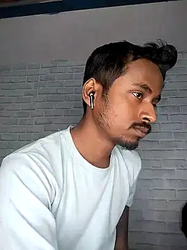 Snapshot of sujanmanda chatting on February 10, 7:49 pm sujanmanda online show from February 10, 7:49 pm