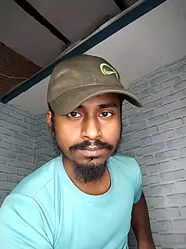 Snapshot of sujanmanda chatting on December 22, 8:58 pm sujanmanda online show from December 22, 8:58 pm
