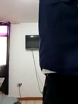 joanpinzon online show from February 9, 3:27 pm