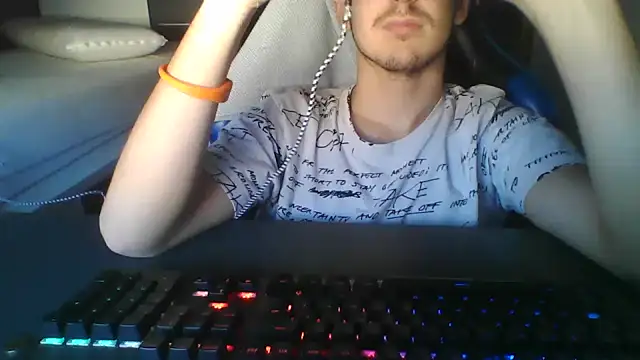 Troycm online show from October 5, 4:22 pm