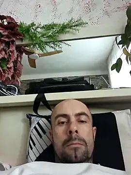 spidrman8 online show from February 11, 11:37 am