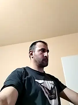 Snapshot of ZDRAVKICH chatting on October 12, 7:30 pm ZDRAVKICH online show from October 12, 7:30 pm