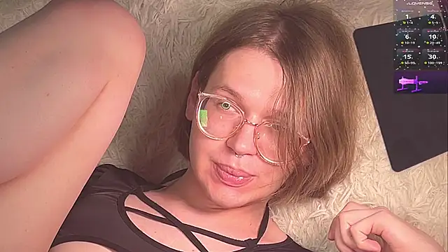 aesthetic boyy online show from December 5, 4:36 pm