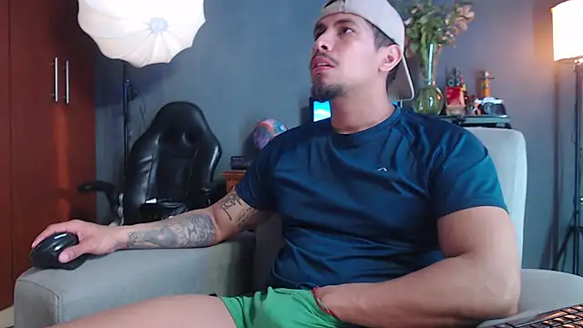 geirge teacherxx online show from November 4, 10:00 pm