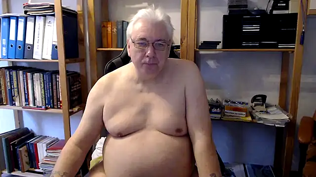 Snapshot of SchwanzhureXXL chatting on February 21, 8:28 am SchwanzhureXXL online show from February 21, 8:28 am