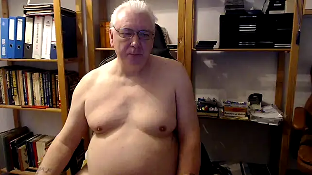 Snapshot of SchwanzhureXXL chatting on February 8, 6:54 am SchwanzhureXXL online show from February 8, 6:54 am