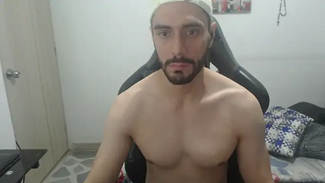 samuelgarcia  online show from October 26, 9:33 am