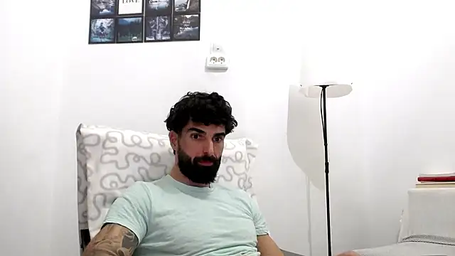 Verycutex online show from March 5, 4:14 pm