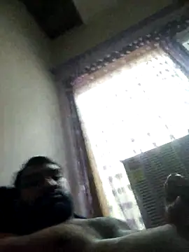 Snapshot of indianbulldelhi chatting on December 4, 7:06 am indianbulldelhi online show from December 4, 7:06 am