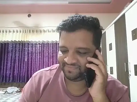 Snapshot of dhruv_love chatting on October 25, 10:06 am dhruv love online show from October 25, 10:06 am