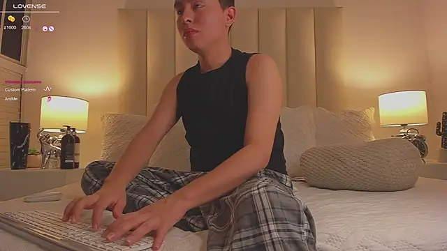 Snapshot of the_little_cody chatting on September 26, 7:55 pm the little cody online show from September 26, 7:55 pm