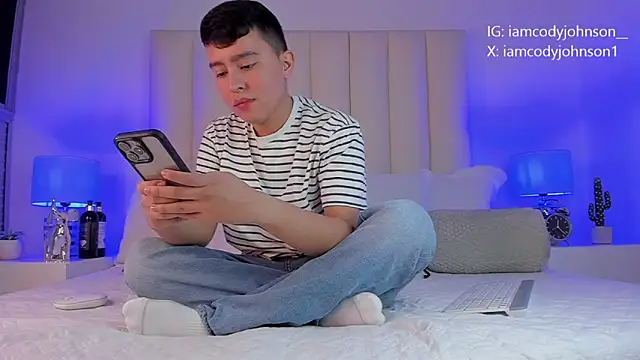 Snapshot of the_little_cody chatting on December 2, 7:58 pm the little cody online show from December 2, 7:58 pm