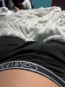 skynni 10 online show from June 25, 7:02 am