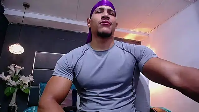 Snapshot of teddyfit19cm chatting on September 10, 2:27 pm teddyfit19cm online show from September 10, 2:27 pm