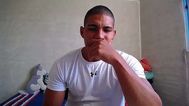 Snapshot of teddyfit19cm chatting on December 19, 9:38 pm teddyfit19cm online show from December 19, 9:38 pm