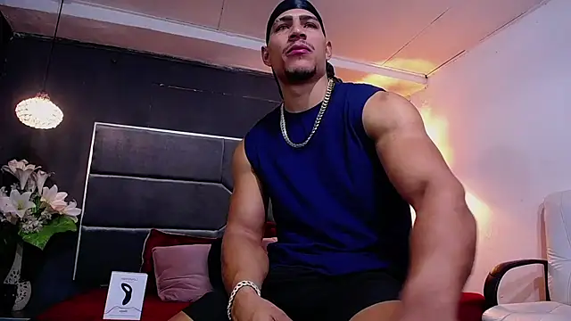 Snapshot of teddyfit19cm chatting on October 14, 2:02 pm teddyfit19cm online show from October 14, 2:02 pm