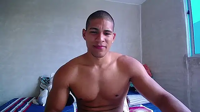 Snapshot of teddyfit19cm chatting on December 29, 10:03 pm teddyfit19cm online show from December 29, 10:03 pm