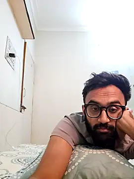 Snapshot of love4shownude chatting on October 18, 4:50 am love4shownude online show from October 18, 4:50 am