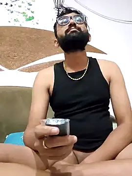 Snapshot of love4shownude chatting on January 14, 2:50 am love4shownude online show from January 14, 2:50 am