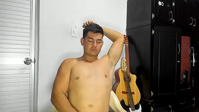 VincentSavage online show from March 28, 8:09 pm