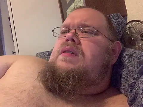 Snapshot of JefBear chatting on December 23, 2:39 pm JefBear online show from December 23, 2:39 pm