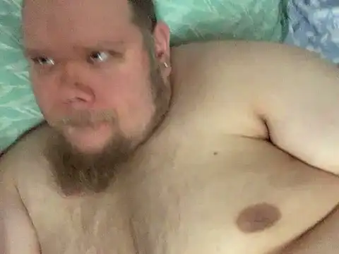 Snapshot of JefBear chatting on January 19, 2:06 pm JefBear online show from January 19, 2:06 pm