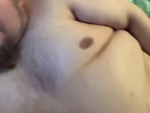 Snapshot of JefBear chatting on February 11, 4:13 pm JefBear online show from February 11, 4:13 pm