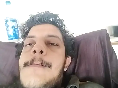 Snapshot of dzboy1994 chatting on October 4, 11:15 am dzboy1994 online show from October 4, 11:15 am