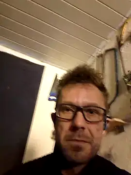 Mick8711 online show from November 25, 8:05 am