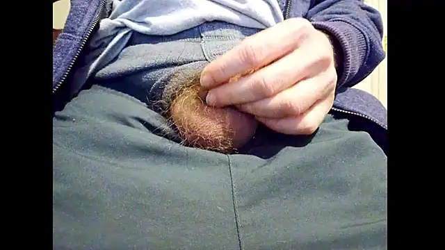 hairyuncut00 online show from January 14, 8:52 am