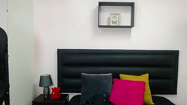 Snapshot of ares_sexxx chatting on March 1, 3:27 pm ares sexxx online show from March 1, 3:27 pm