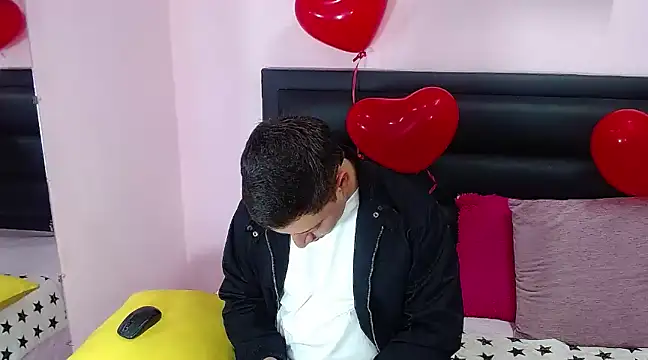 Snapshot of ares_sexxx chatting on February 14, 6:51 pm ares sexxx online show from February 14, 6:51 pm