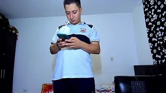 Snapshot of ares_sexxx chatting on September 9, 1:49 am ares sexxx online show from September 9, 1:49 am