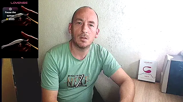 Johan   Barker online show from November 19, 1:11 pm