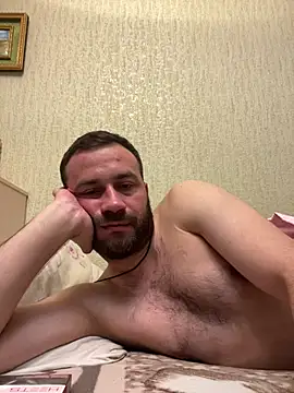 Snapshot of nikebauer95 chatting on February 13, 8:24 pm nikebauer95 online show from February 13, 8:24 pm