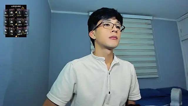 tom Howard online show from February 13, 1:34 am