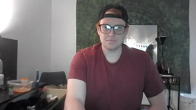 Snapshot of SilasRed chatting on January 21, 7:50 pm SilasRed online show from January 21, 7:50 pm