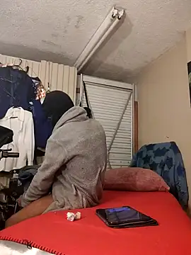 Maculine Stayr online show from January 9, 3:12 pm